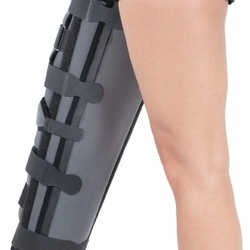 Обрати ортез на коліно для іммобілізації W519, тутор чорного кольору на сайті Orto-med.com.ua