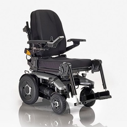 Крісло коляска з електроприводом AVIVA RX20, Invacare (США), чорний на сайті Orto-med.com.ua