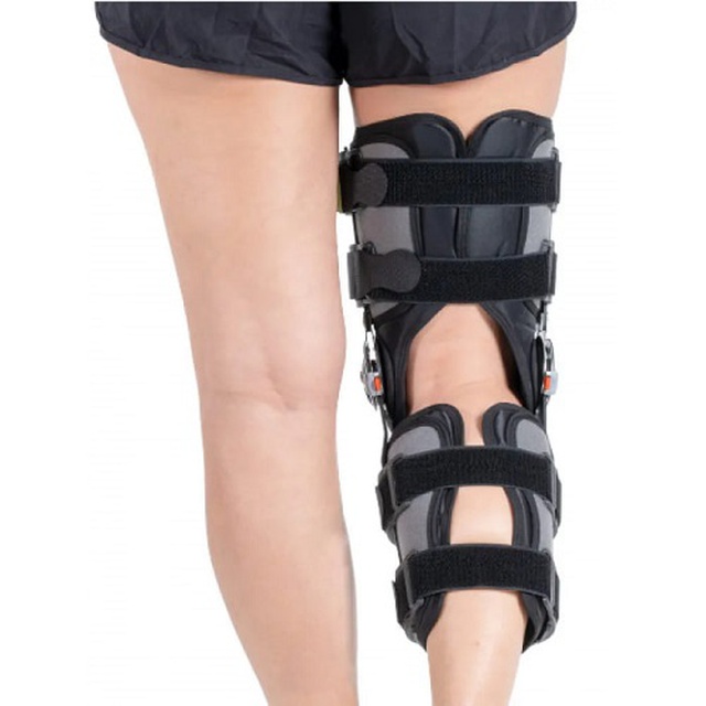 Выбрать ортез на колено с регулировкой угла гибки W516, Bandage, Турция (черный) на сайте Orto-med.com.ua