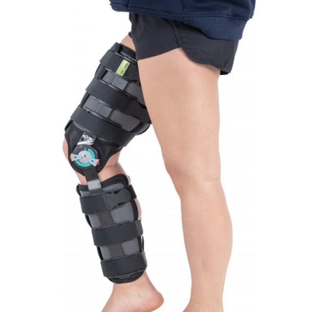 Ортез на колено с регулировкой угла гибки W516, Bandage, Турция (черный) приобрести на сайте Orto-med.com.ua