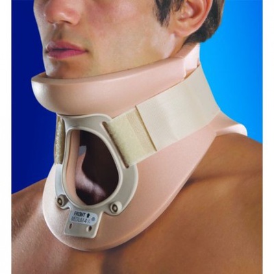 Купить бандаж на шею с отверстием для трахеотомии "Филадельфия", Anatomic Help (Греция) на сайте orto-med.com.ua