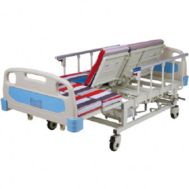 Кровать для лежащего больного с туалетом механическая на колесах и функцией бокового переворота OSD-CH1P, Китай купить на сайте Orto-med.com.ua
