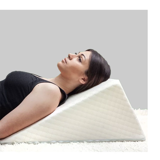 Купити ортопедичну подушку для сидіння Olvi при рефлюксі в магазині Orto-med.com.ua