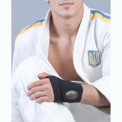 Купить бандаж для фиксации лучезапястного сустава ЗС-1-ТМ, Реабилитимед (Украина), черного цвета с эмблемой производителя на сайте orto-med.com.ua