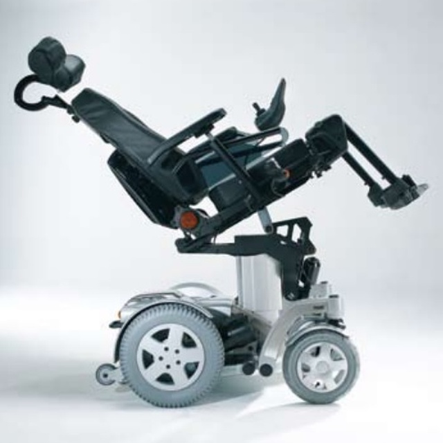 Інвалідна коляска, Invacare Storm, (Німеччина), інвалідний візок з електроприводом ціна на сайті orto-med.com.ua