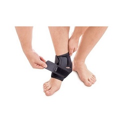 Купить бандаж на голеностопный сустав разъемный неопреновый, Тип-414, Toros (Украина), черного цвета на сайте orto-med.com.ua