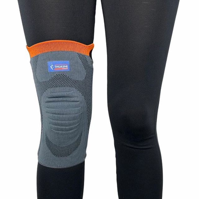 Купити еластичний бандаж від французького виробника Thuasne 0354 сірого кольору на сайті orto-med.com.ua