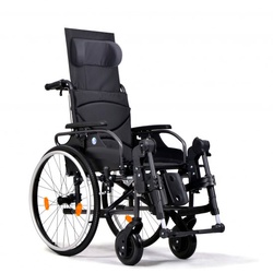 Замовити чорне багатофункціональне крісло/візок для інвалідів реклайнер D200 30°, Vermeiren (Бельгія) на сайті Orto-med.com.ua
