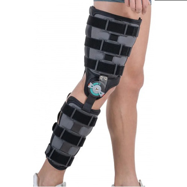 Ортез на коліно з регулюванням кута згинання W516, Bandage, Туреччина (чорний) замовити на сайті Orto-med.com.ua